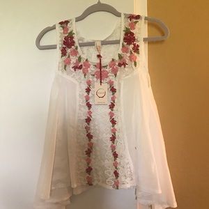 Gorgeous sleeveless top